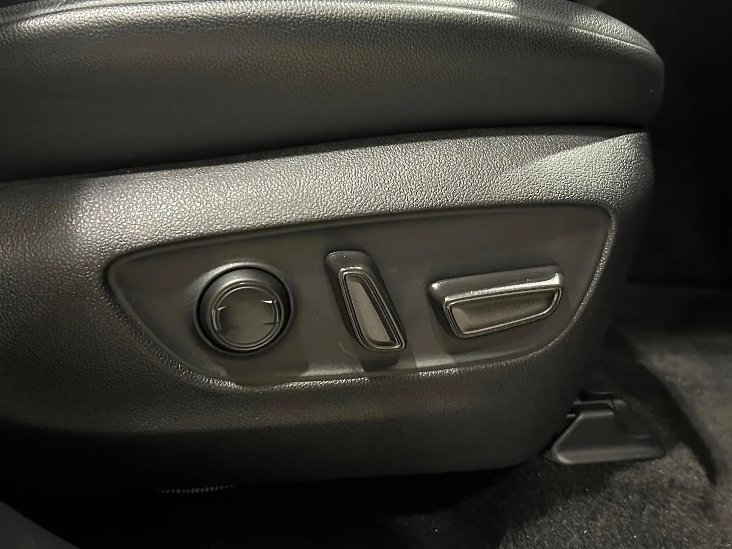 2023 Toyota Kluger Gallery Image 24