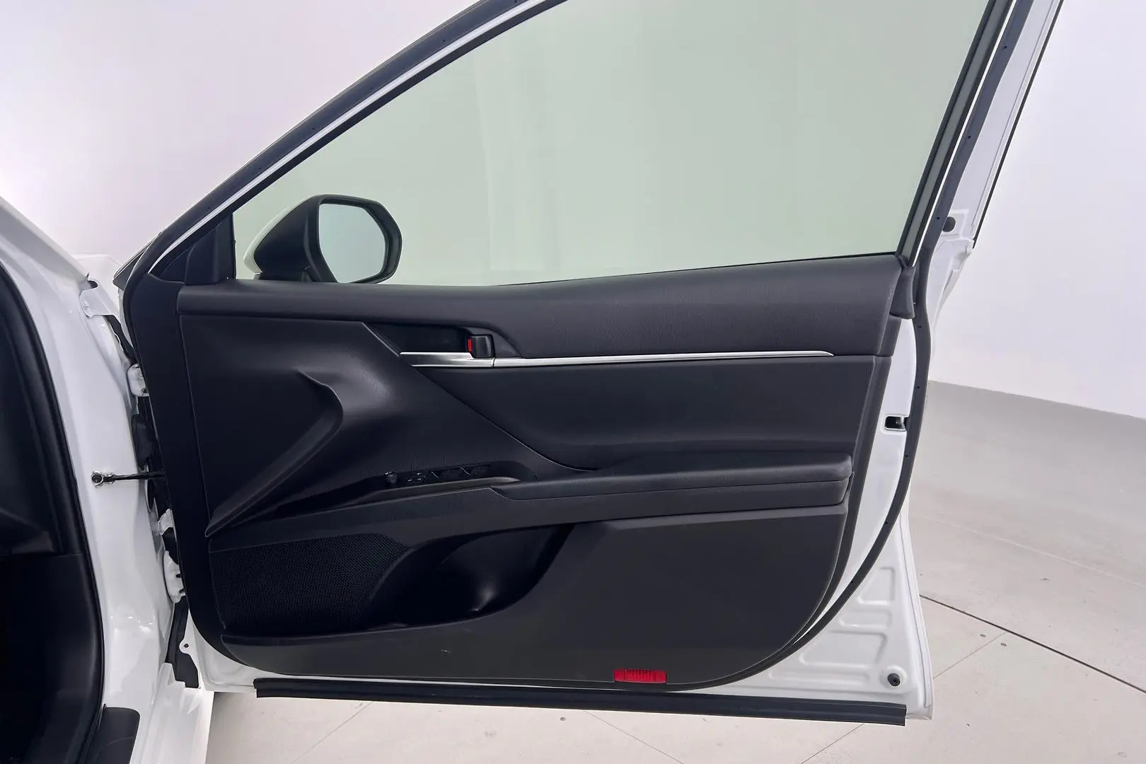 2021 Toyota Camry Gallery Image 11