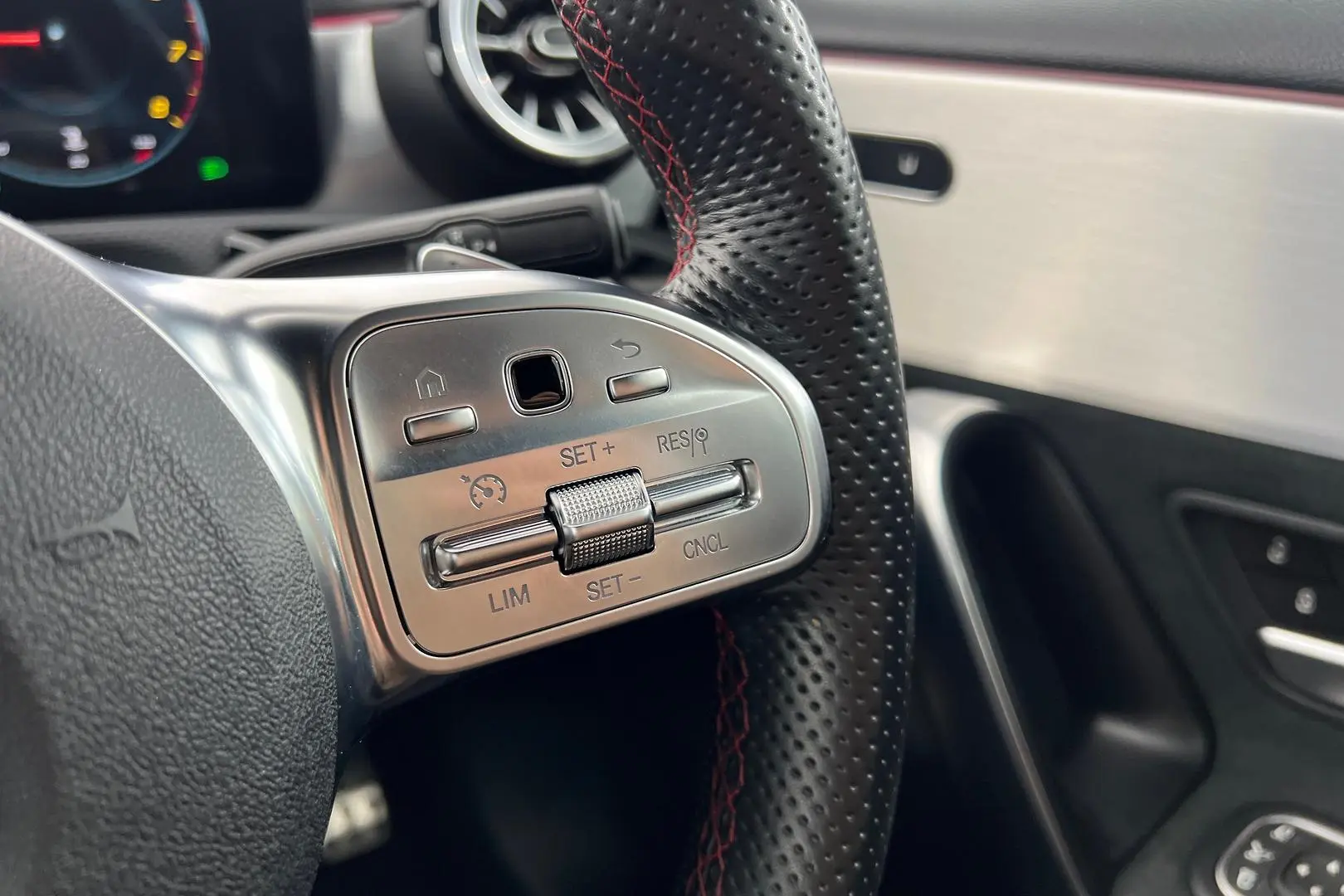 2022 Mercedes-Benz A-Class Gallery Image 21