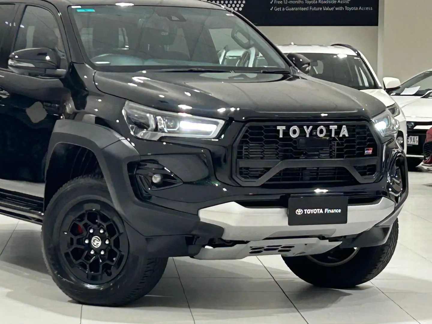 2024 Toyota Hilux Gallery Image 3