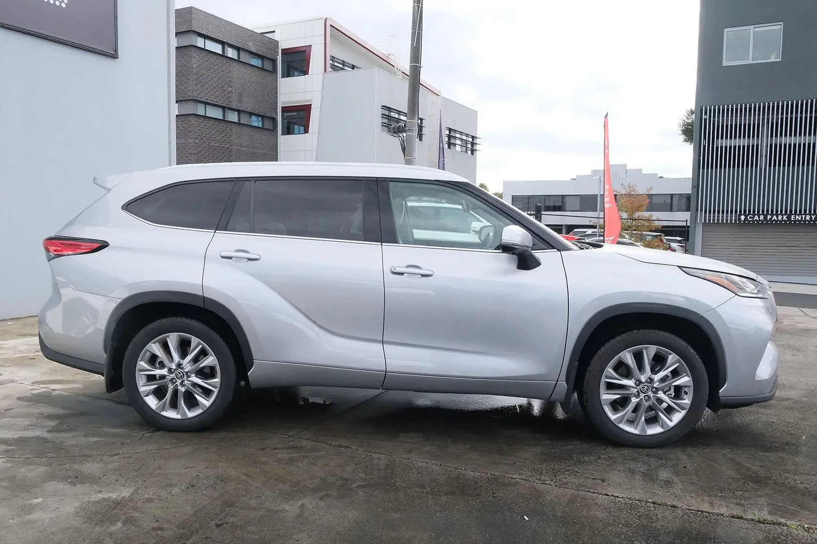 2023 Toyota Kluger Gallery Image 5