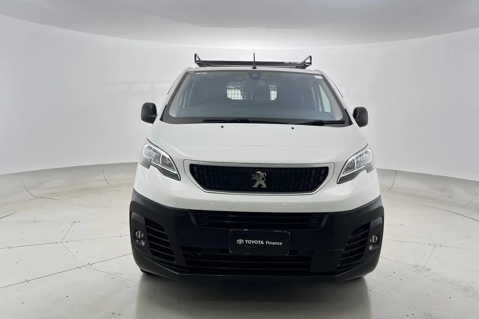 2020 Peugeot Expert Gallery Image 11