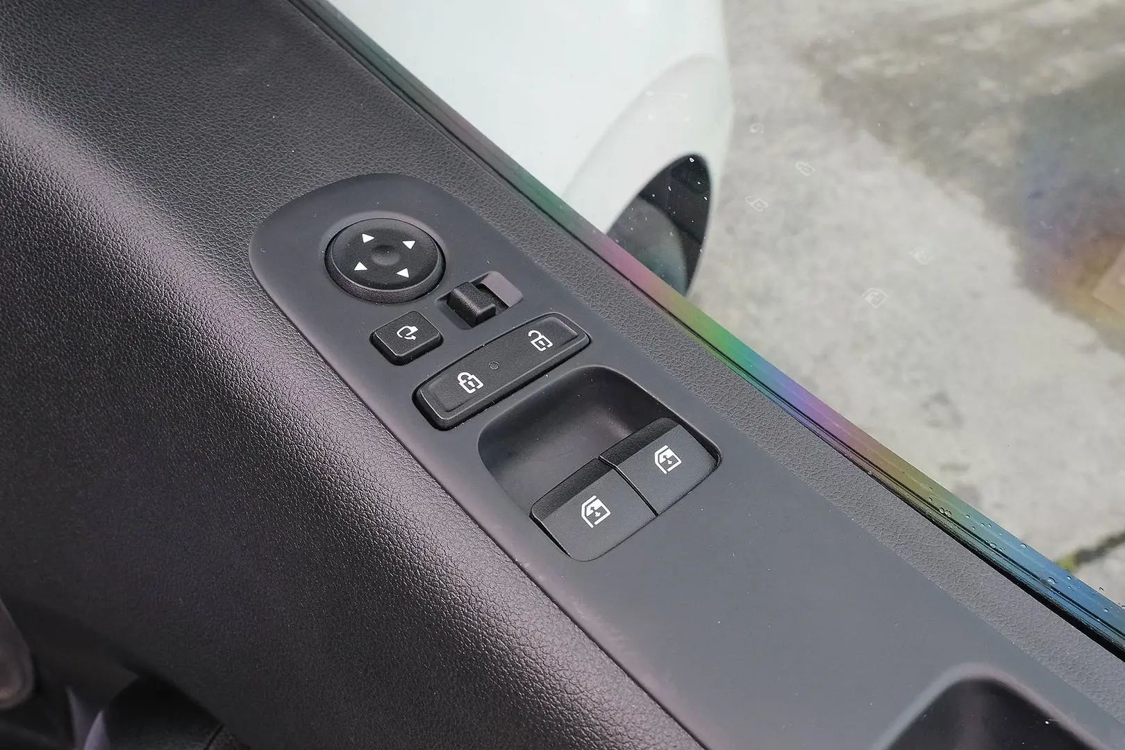 2022 Hyundai STARIA Gallery Image 15