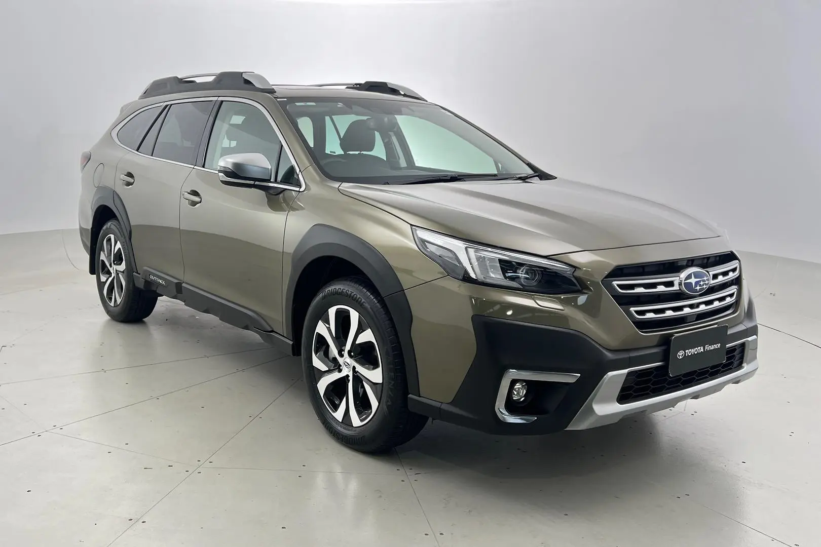 2021 Subaru Outback Gallery Image 1