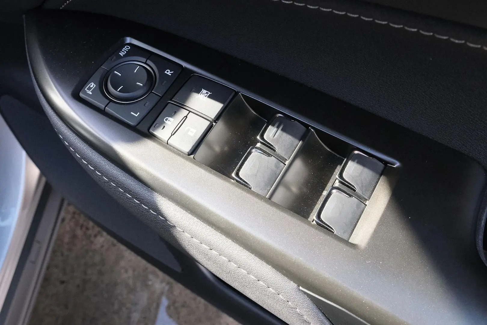 2024 Lexus NX Gallery Image 12