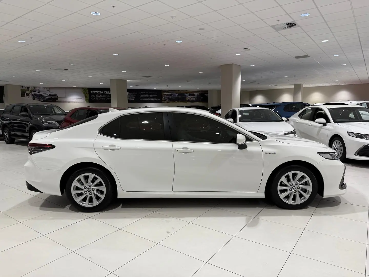 2021 Toyota Camry Gallery Image 2