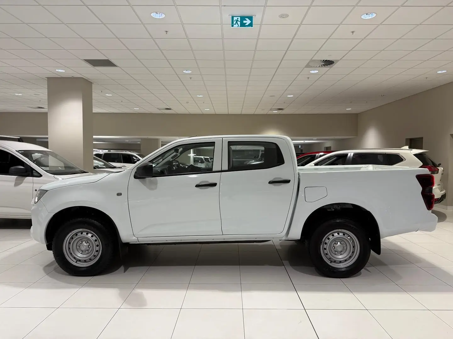 2023 Isuzu D-MAX Gallery Image 6