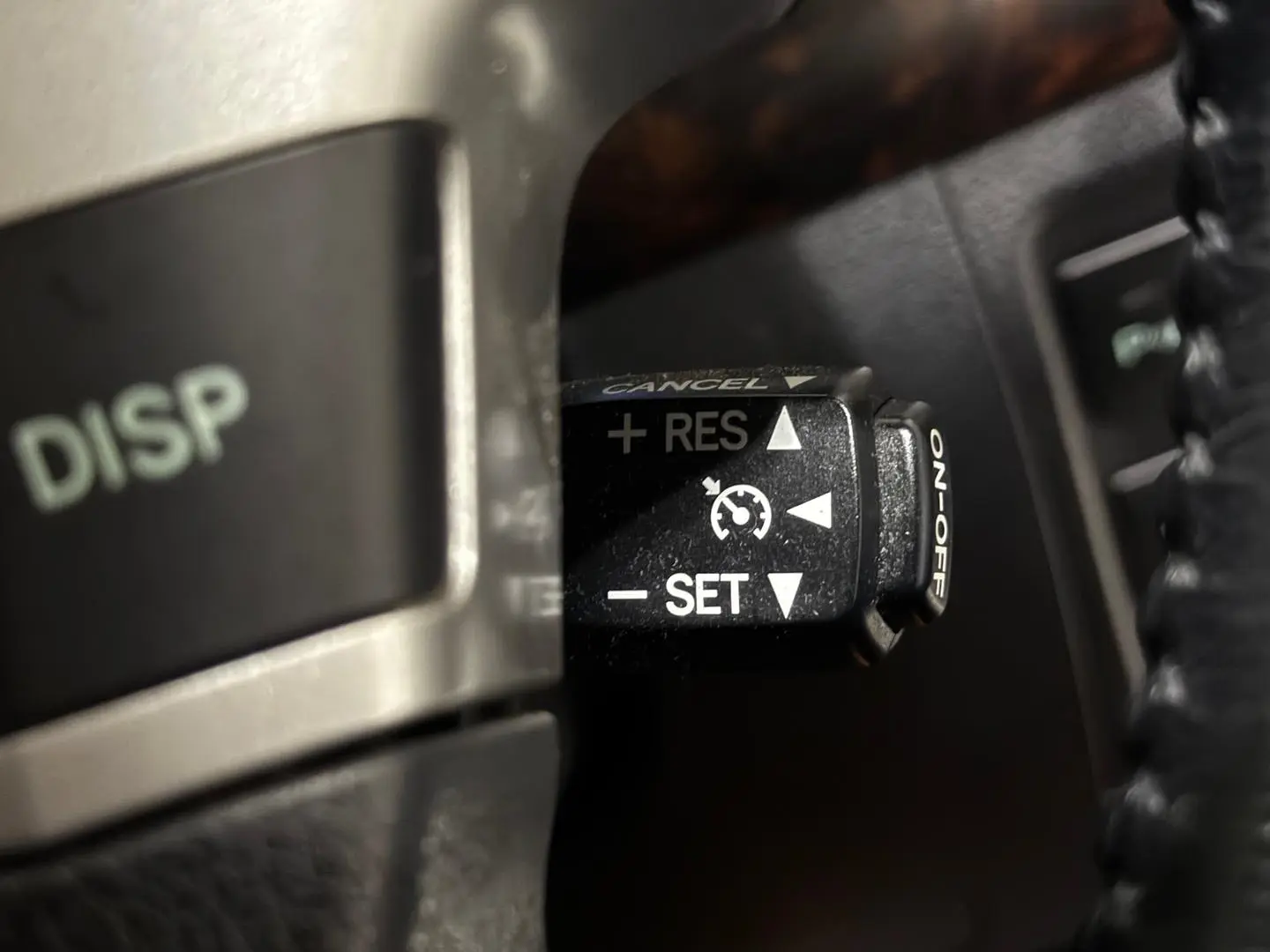 2013 Toyota Landcruiser Gallery Image 31