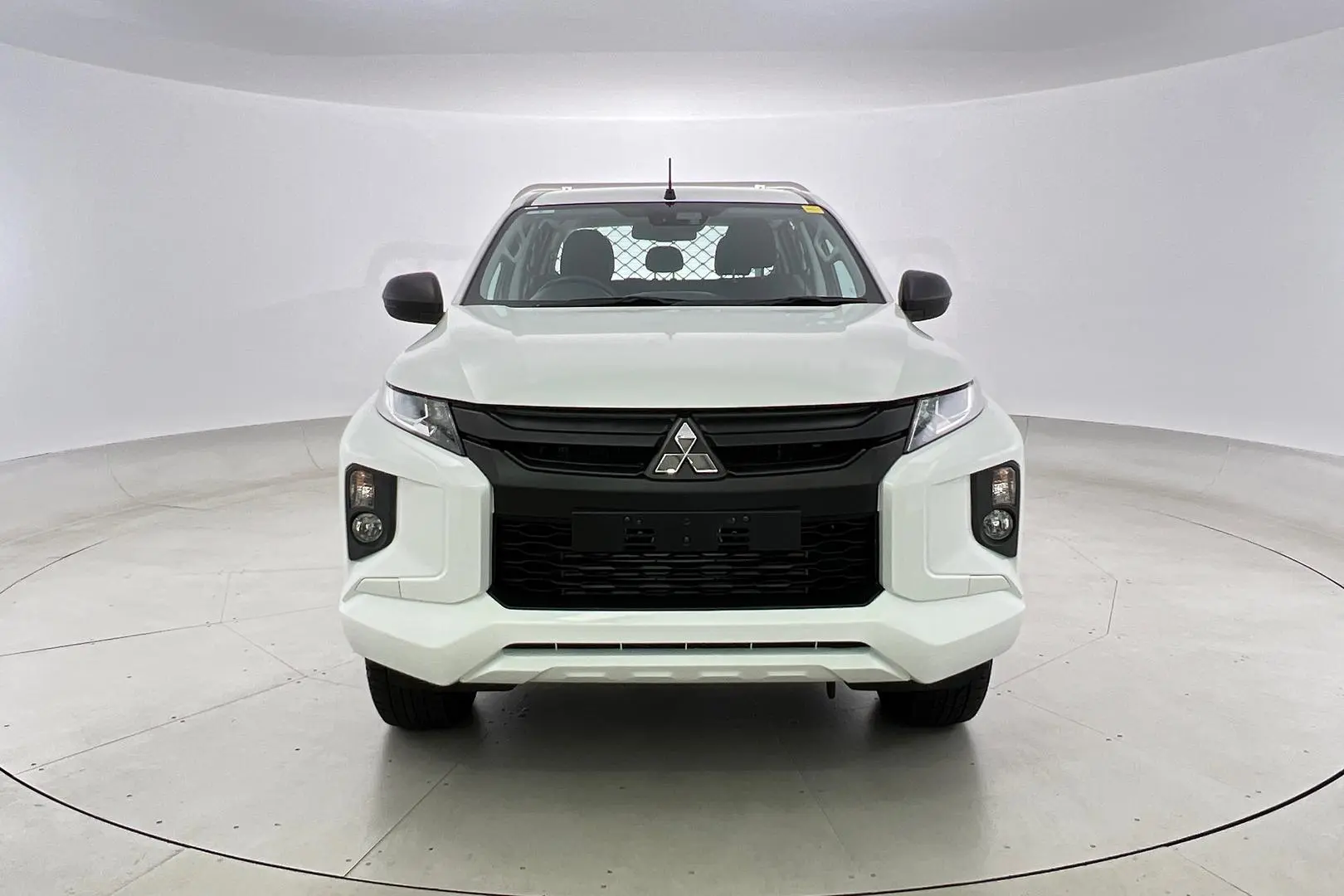 2019 Mitsubishi Triton Gallery Image 10