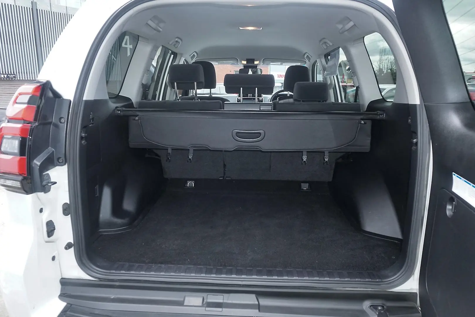 2020 Toyota Landcruiser Prado Gallery Image 20