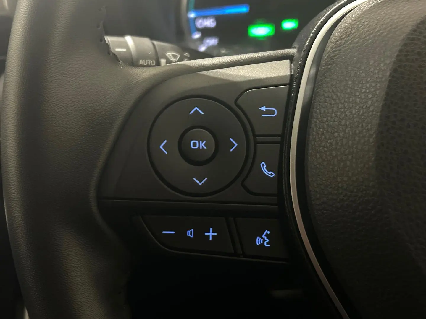 2021 Toyota RAV4 Gallery Image 18