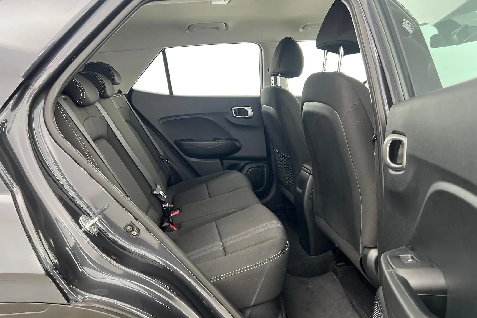 2021 Hyundai Venue Gallery Image 18