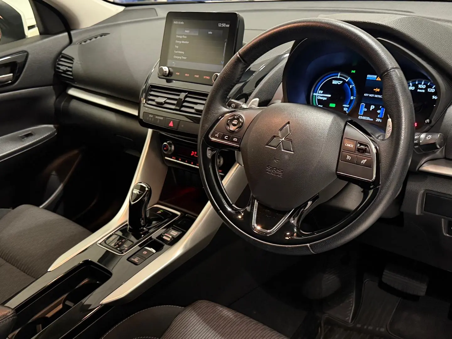 2022 Mitsubishi Eclipse Cross Gallery Image 14