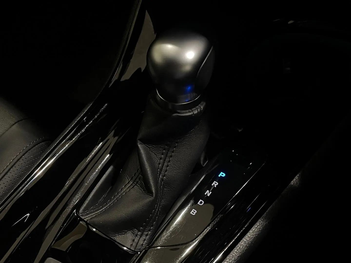 2022 Toyota C-HR Gallery Image 20