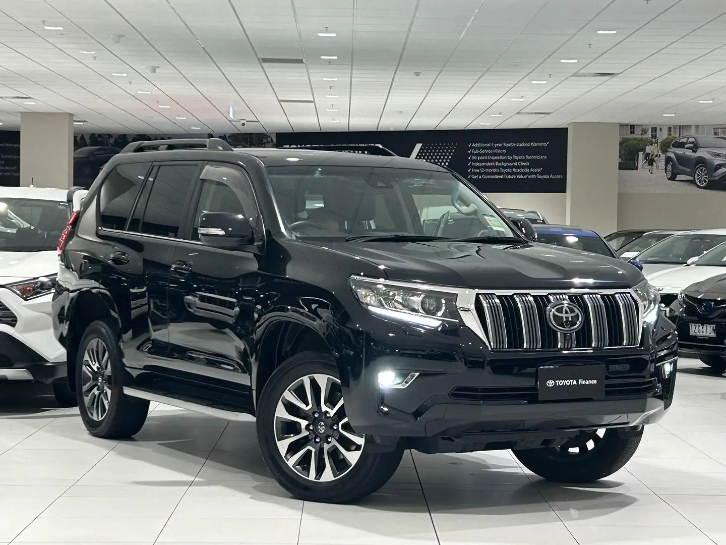 2022 Toyota Landcruiser Prado Gallery Image 1