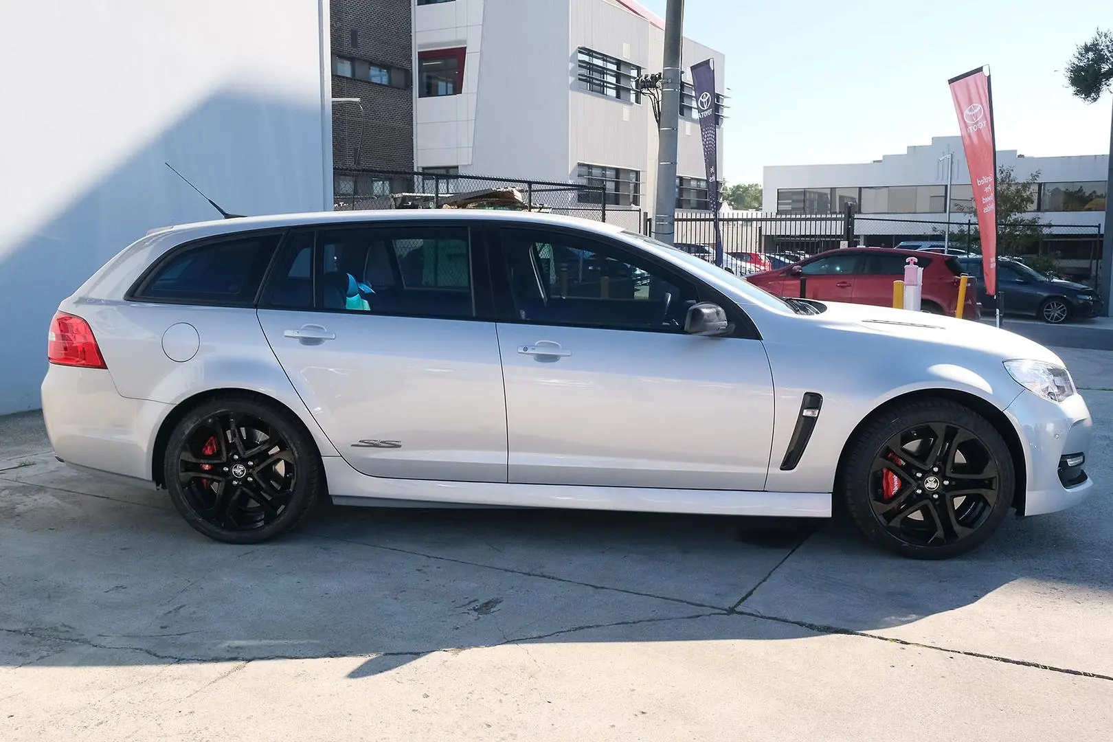 2017 Holden Commodore Gallery Image 5