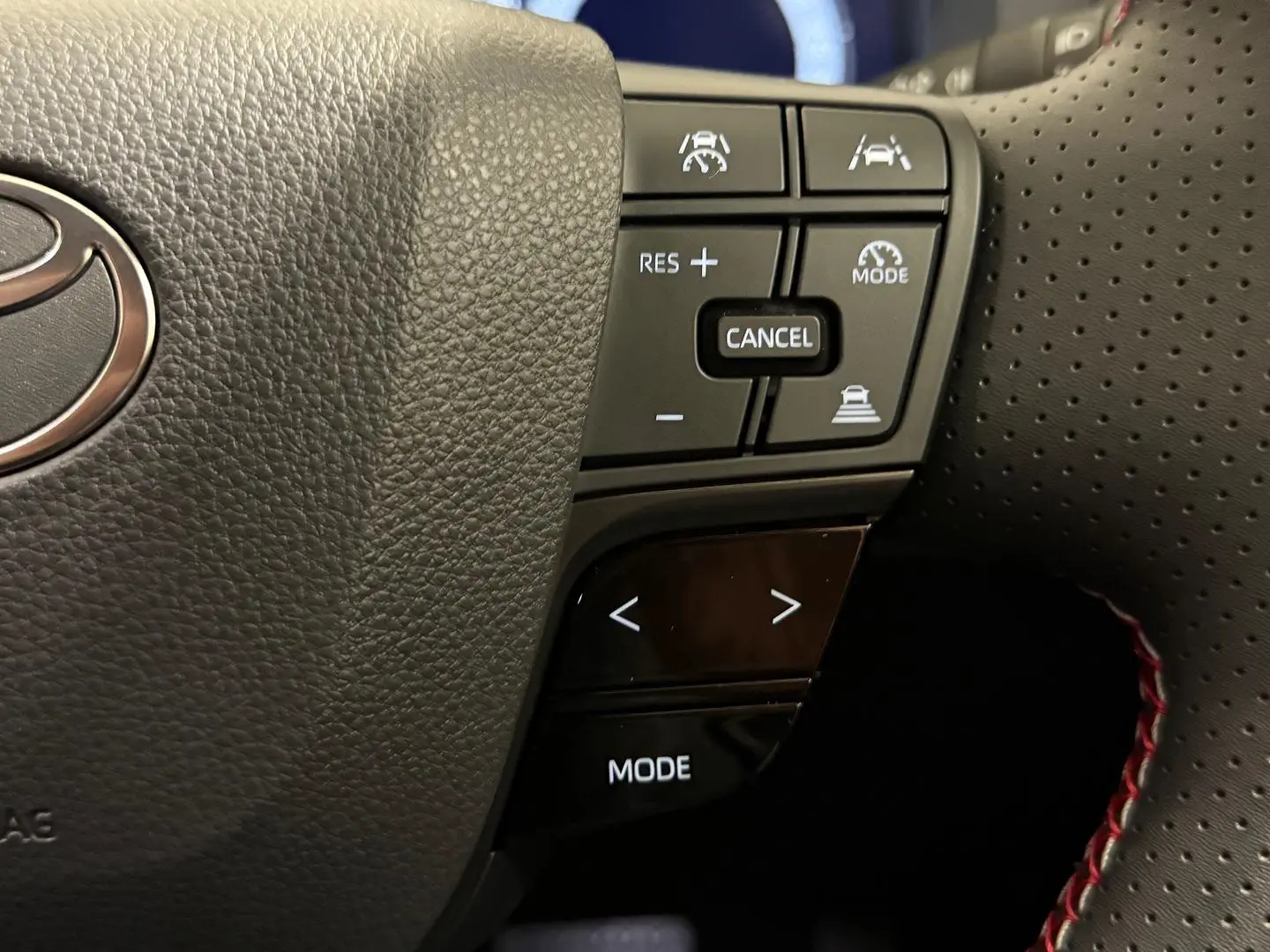 2024 Toyota C-HR Gallery Image 23