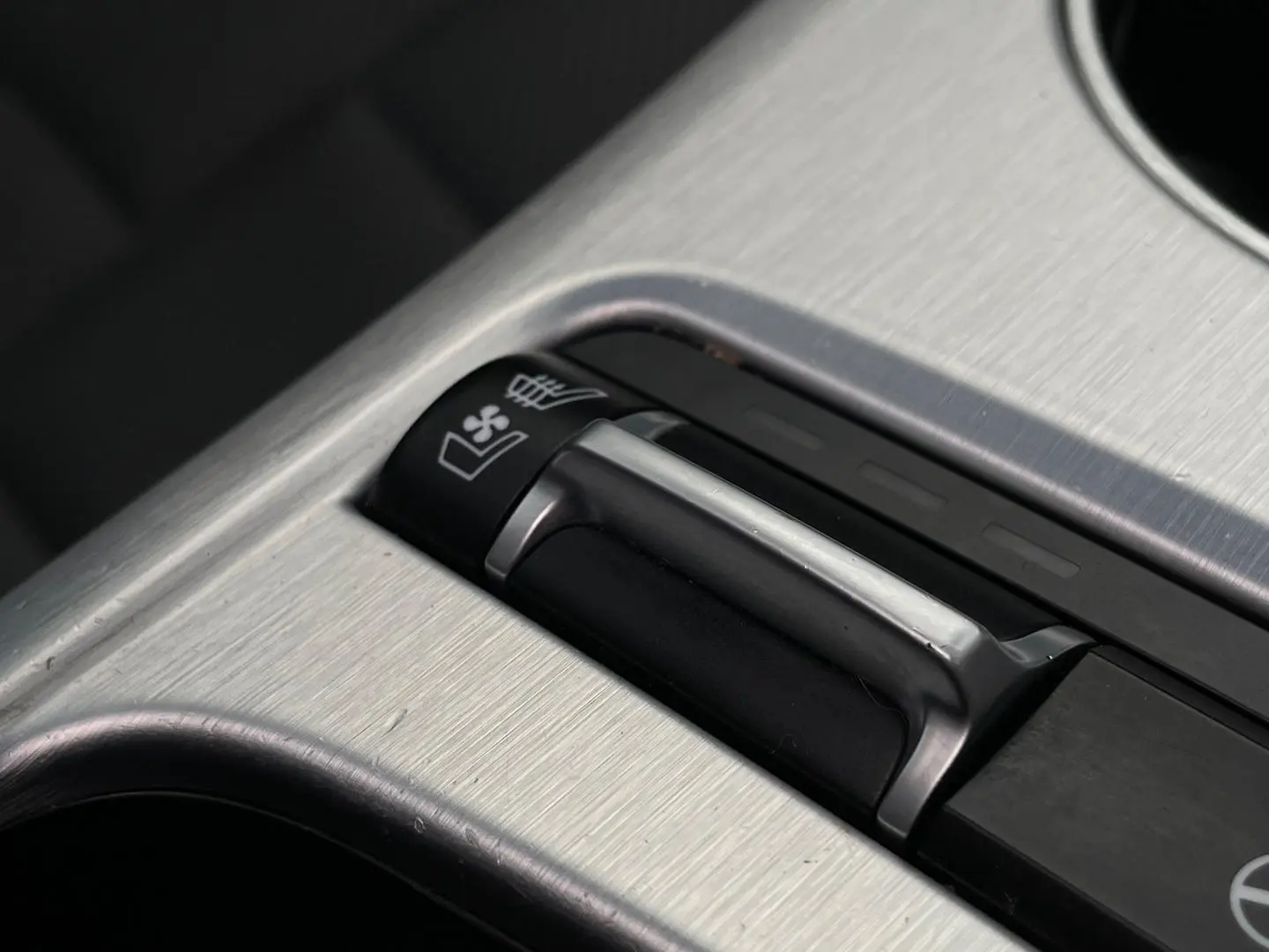 2022 Kia Stinger Gallery Image 25