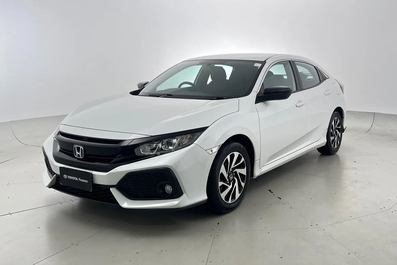 2019 Honda Civic Gallery Image 2