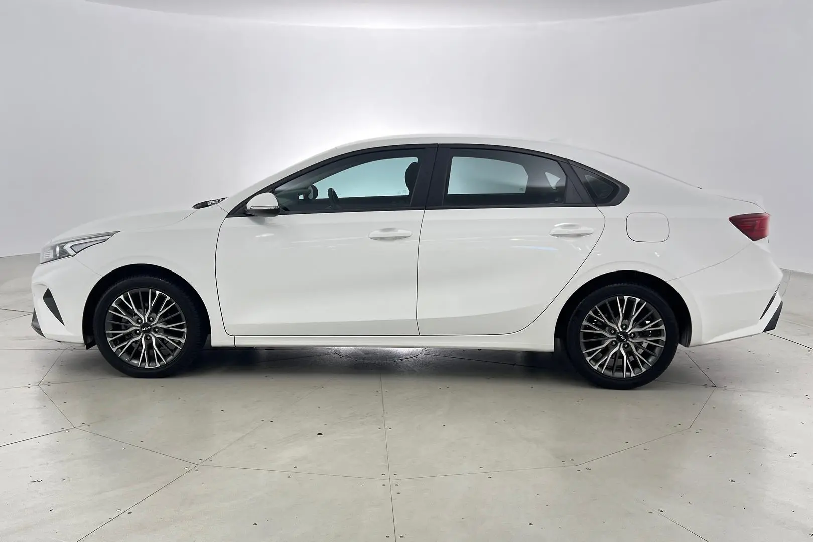 2022 Kia Cerato Gallery Image 8
