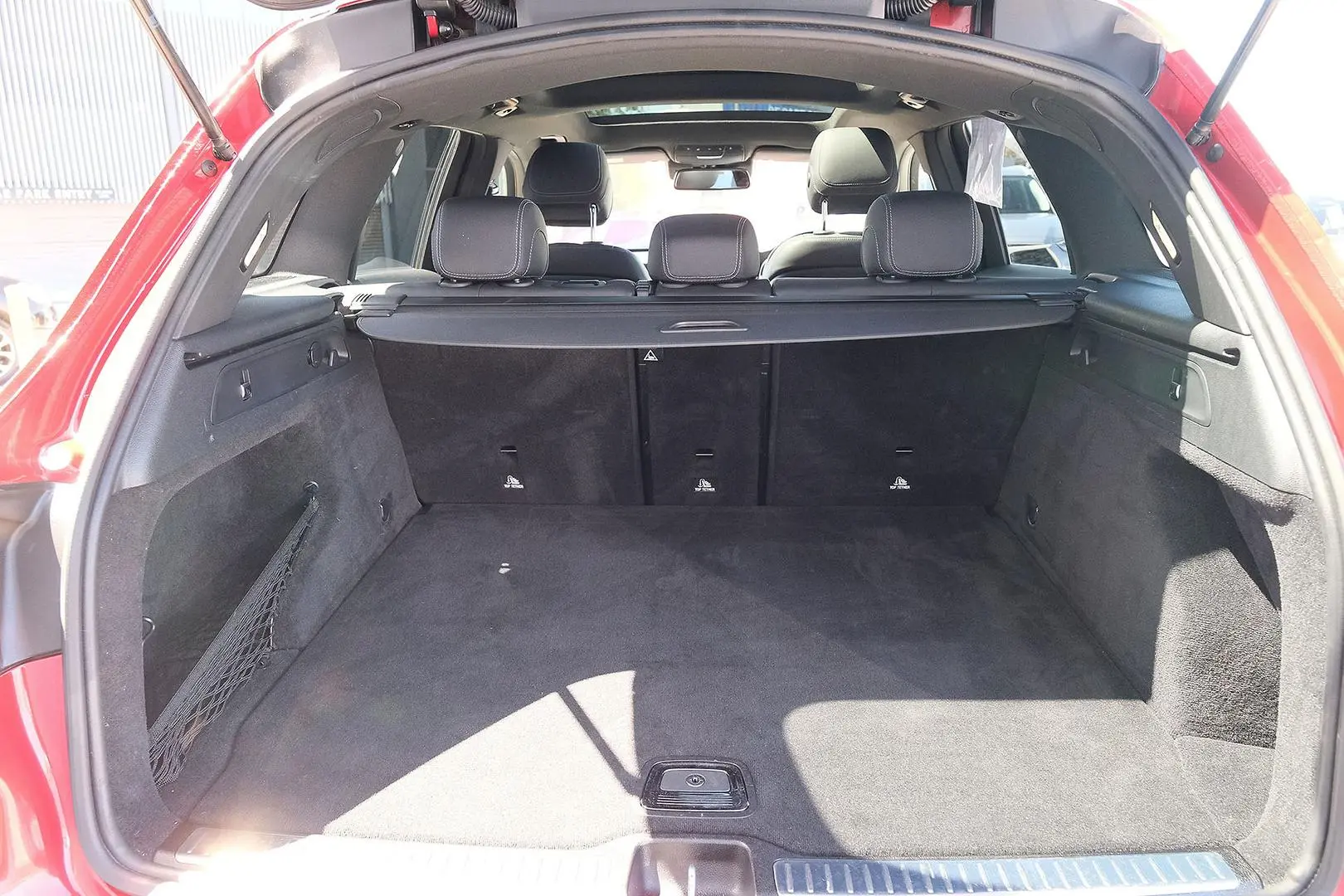 2019 Mercedes-Benz GLC-Class Gallery Image 10