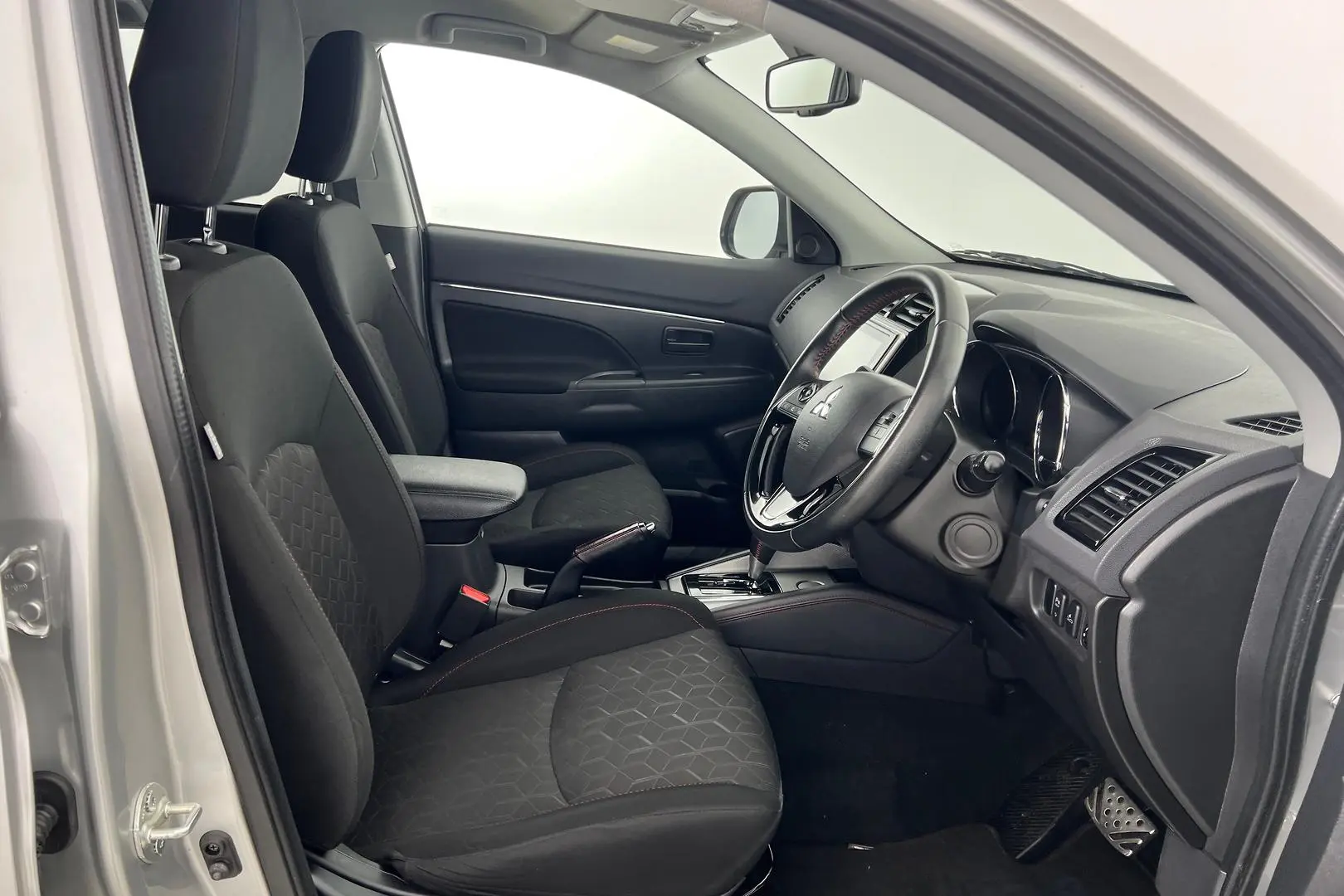 2019 Mitsubishi ASX Gallery Image 11