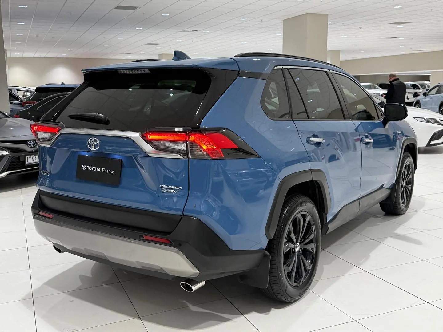 2025 Toyota RAV4 Gallery Image 10