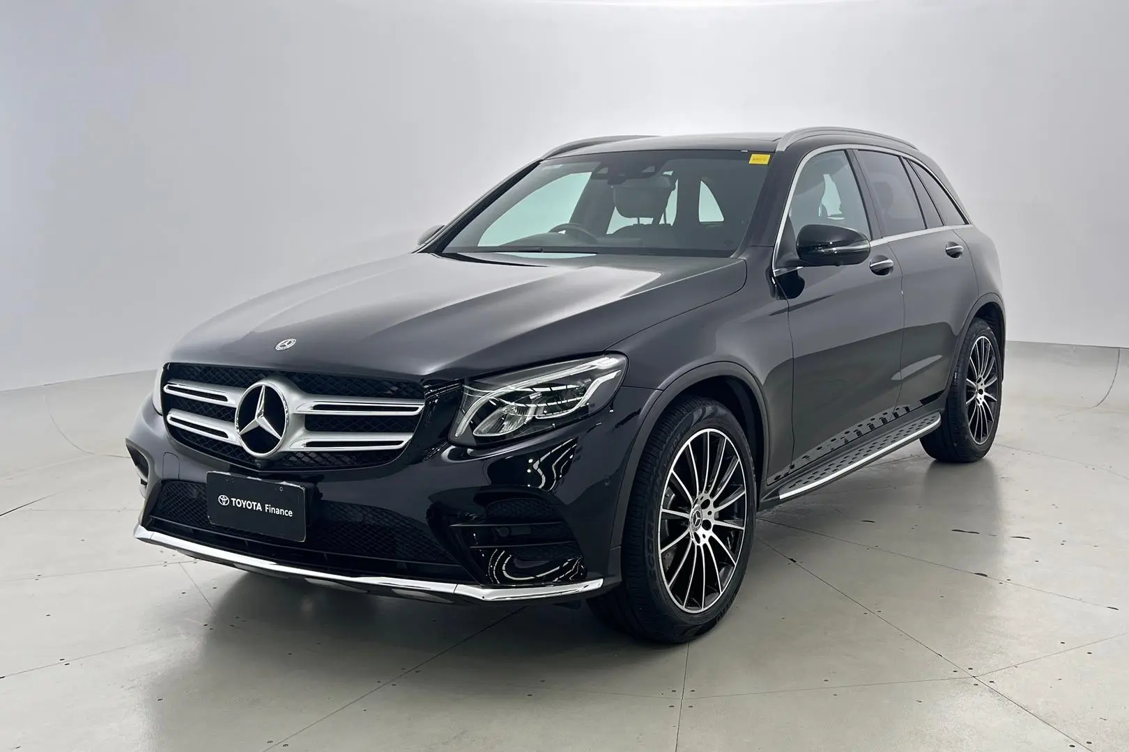 2019 Mercedes-Benz Glc-Class Gallery Image 9