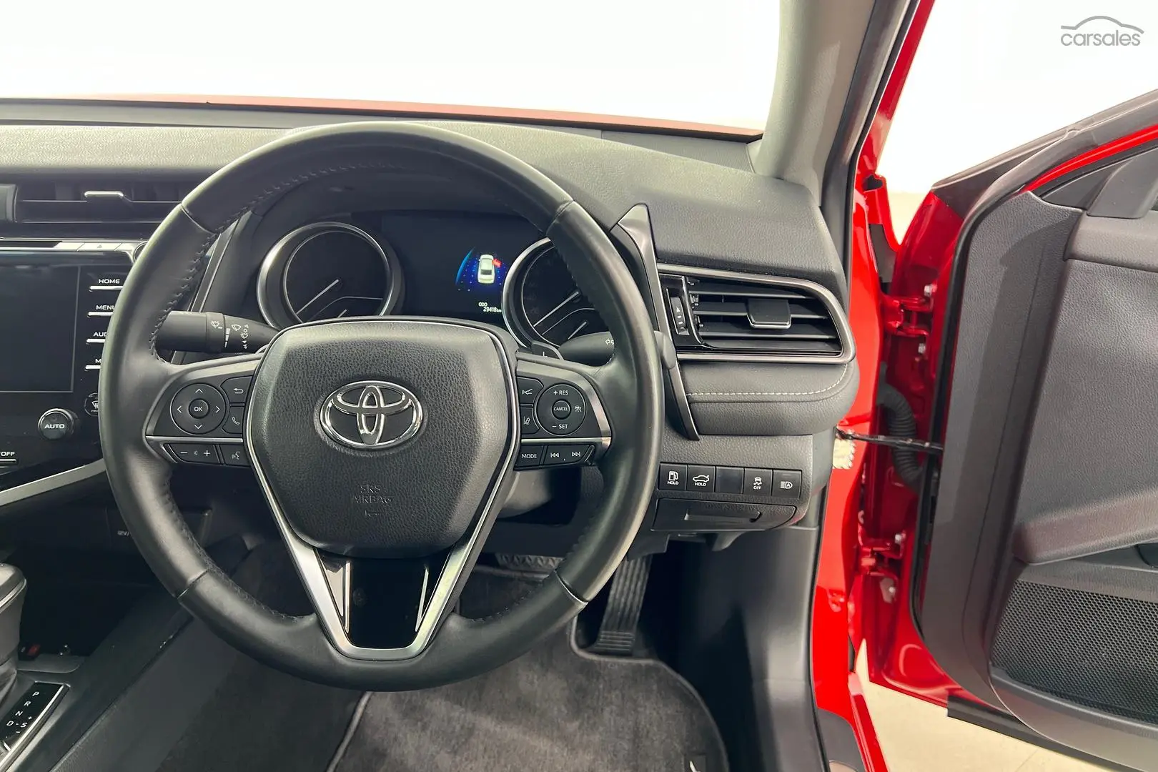 2019 Toyota Camry Image 14