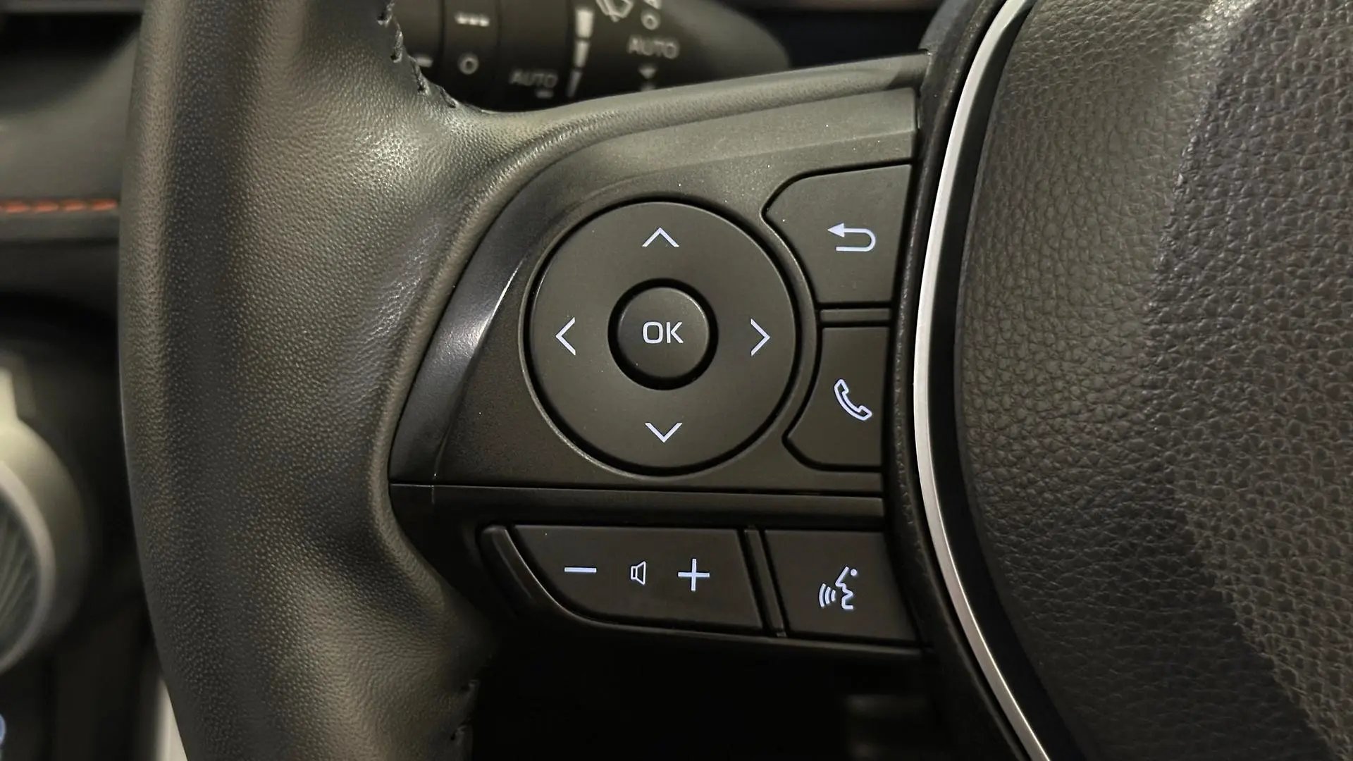 2024 Toyota RAV4 Gallery Image 15