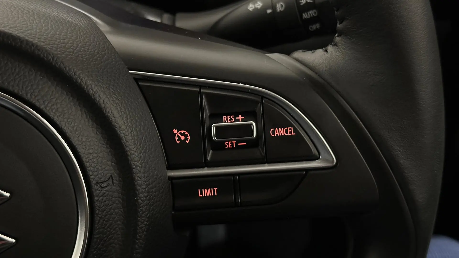 2022 Suzuki Swift Gallery Image 18