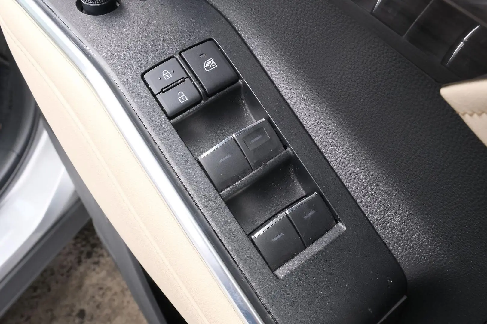2023 Toyota Kluger Gallery Image 13