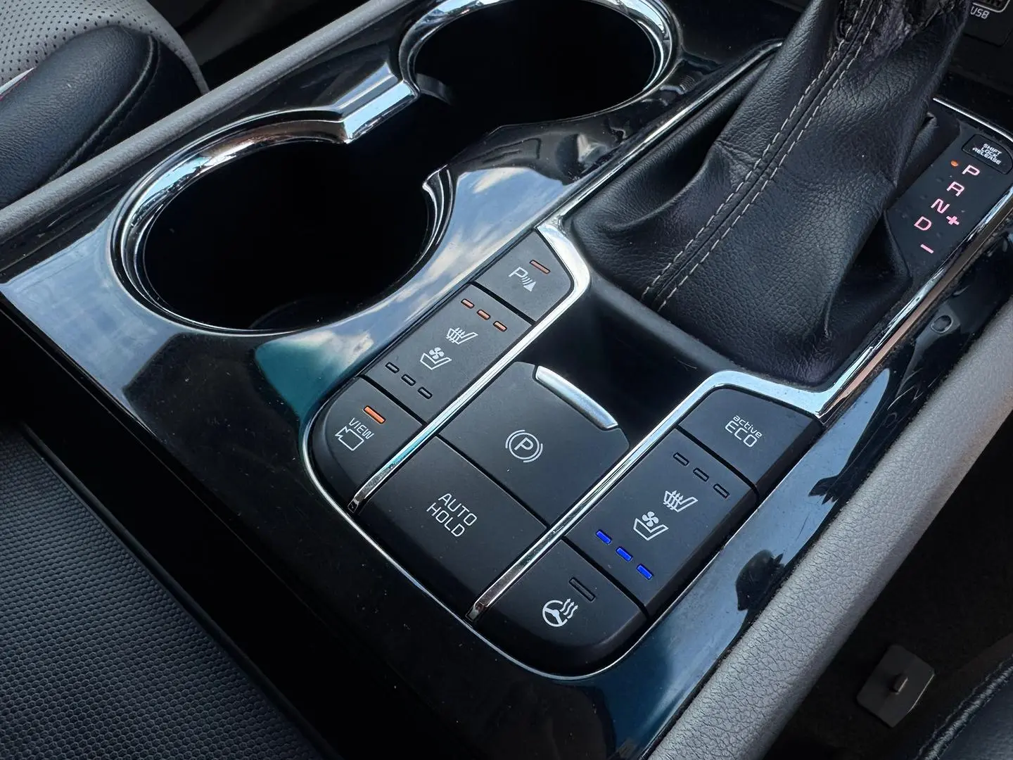 2019 Kia Carnival Gallery Image 17