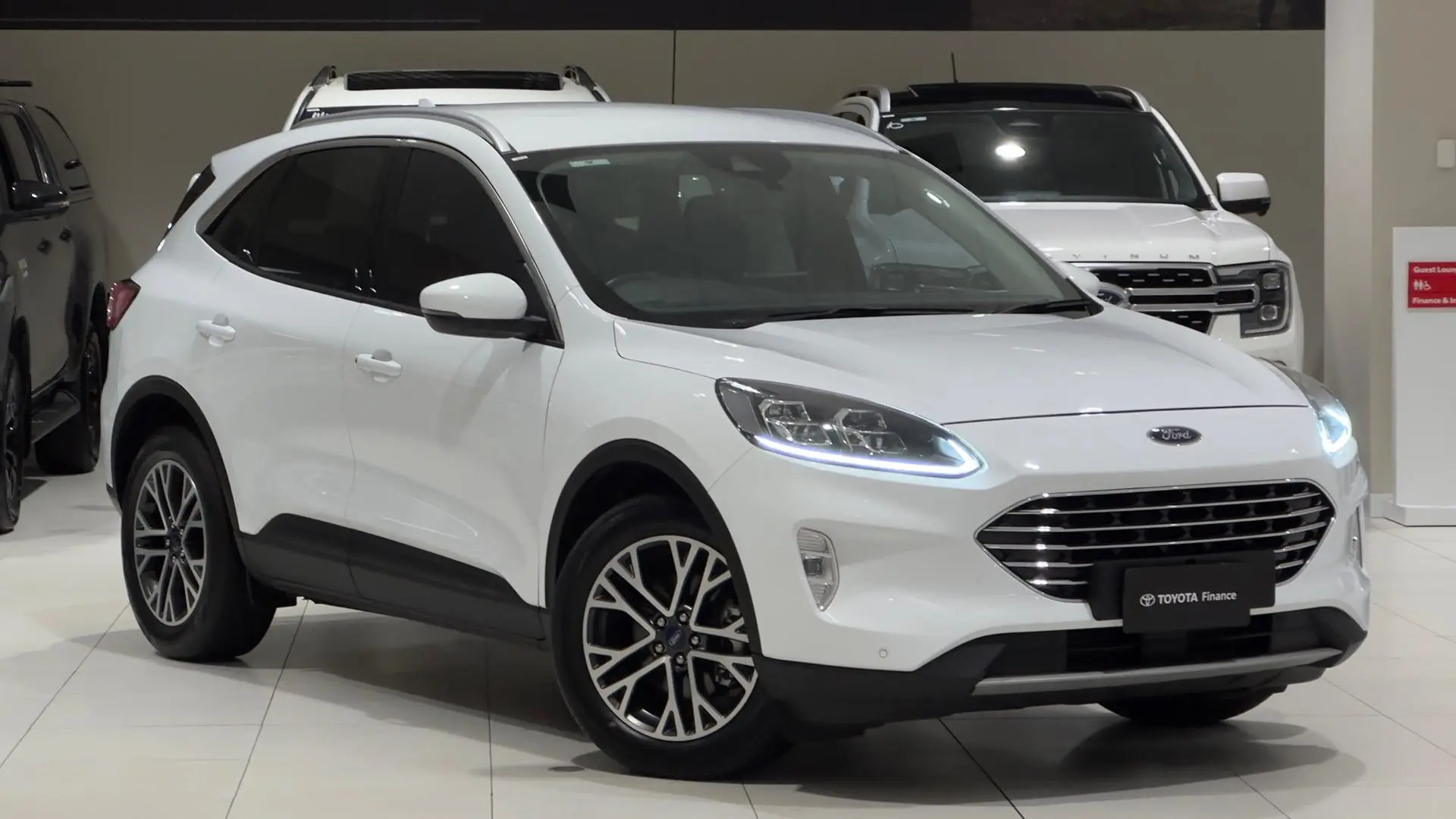 2021 Ford Escape Gallery Image 1