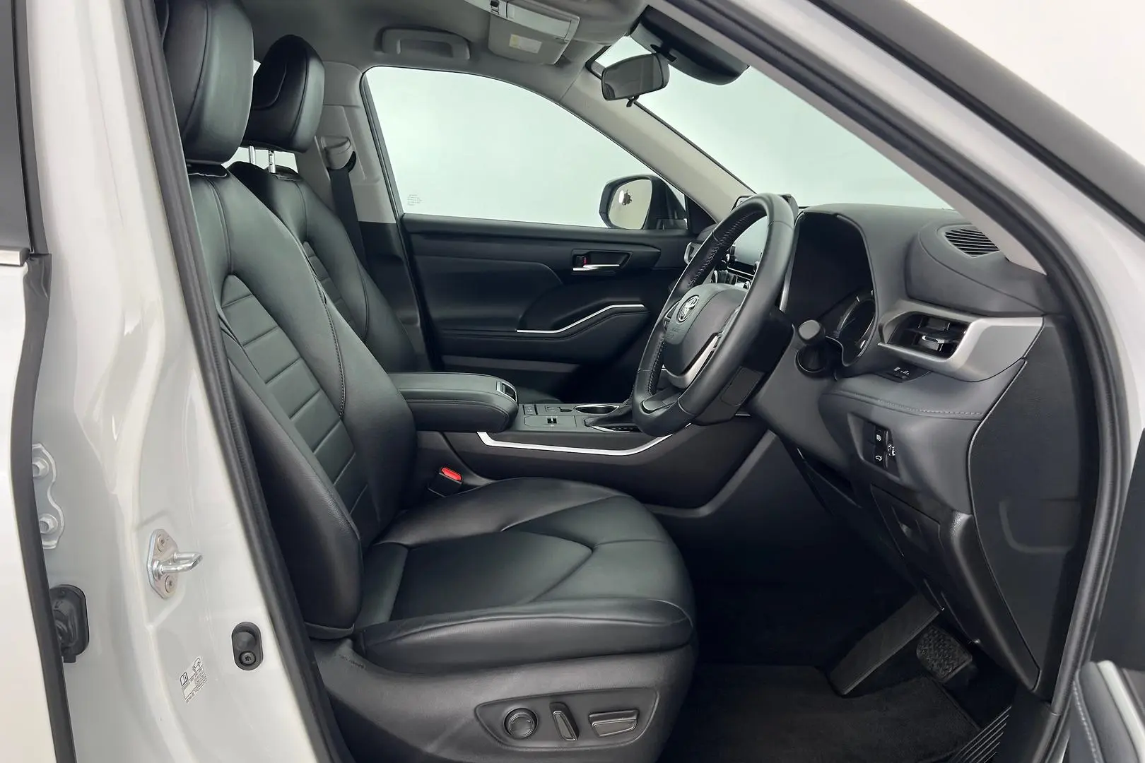 2022 Toyota Kluger Gallery Image 14