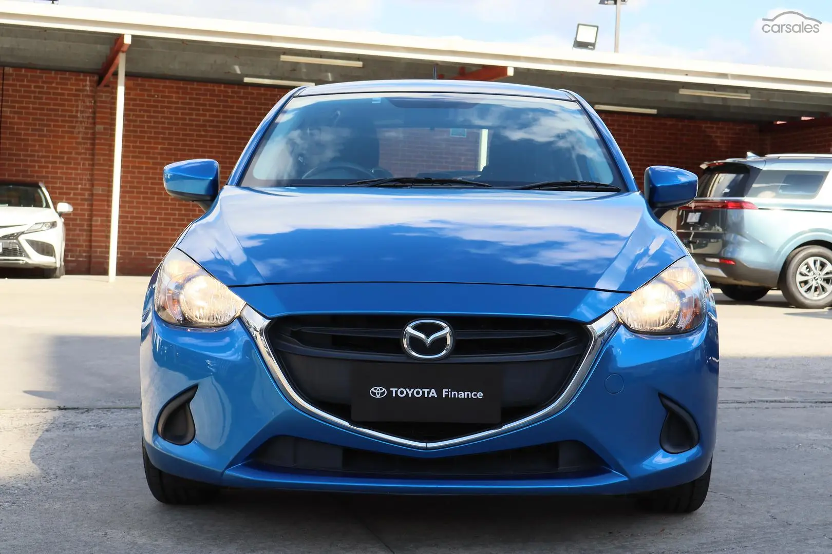 2015 Mazda 2 Image 8