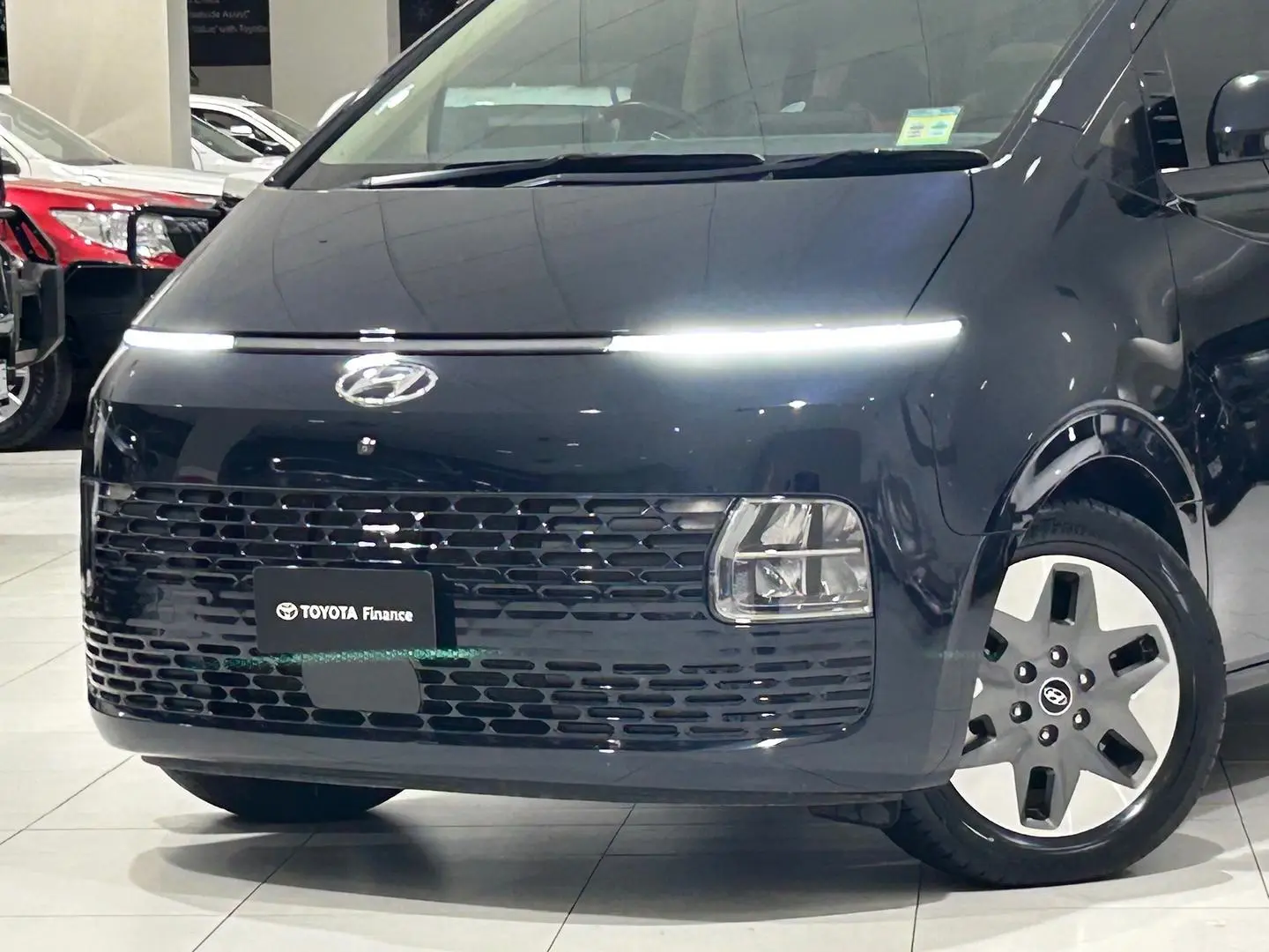 2021 Hyundai STARIA Gallery Image 7