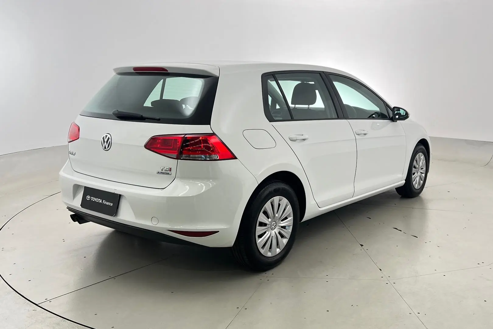 2013 Volkswagen Golf Gallery Image 5
