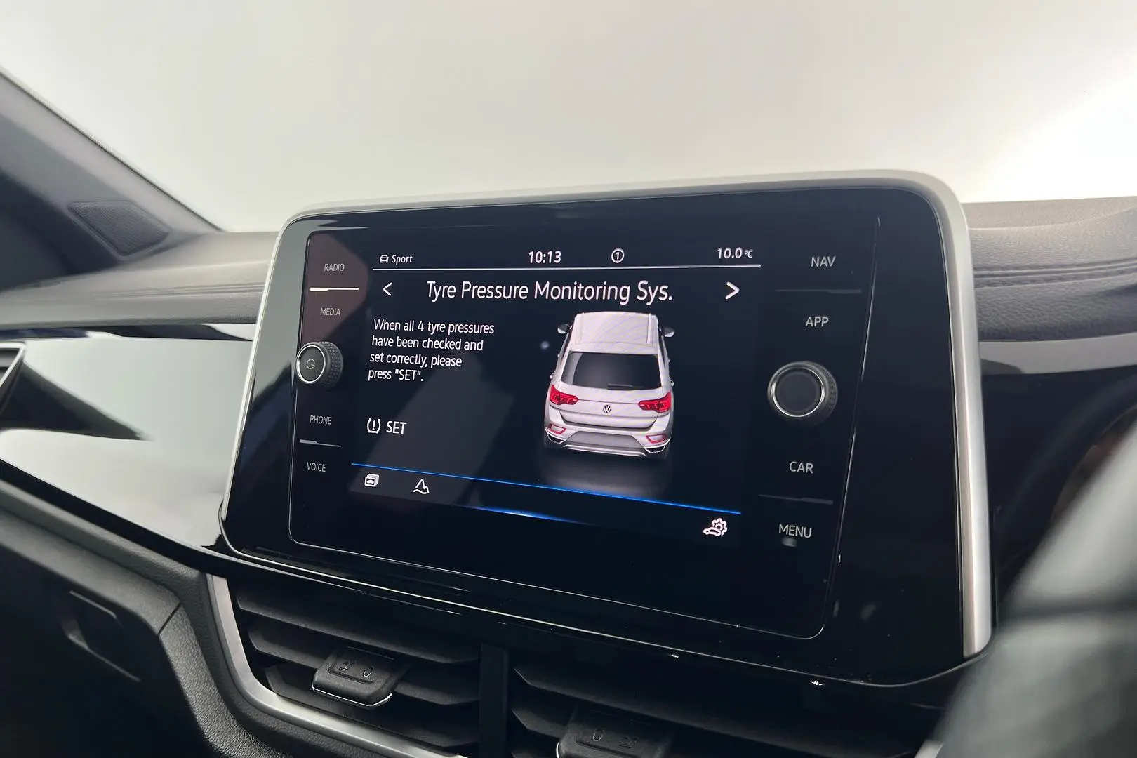 2023 Volkswagen T-Roc Gallery Image 15