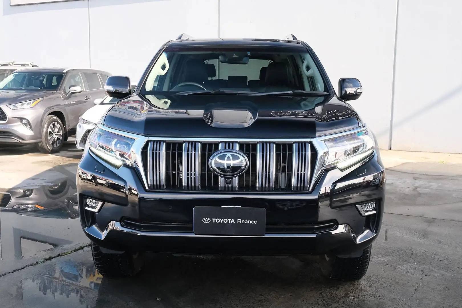 2021 Toyota Landcruiser Prado Gallery Image 3