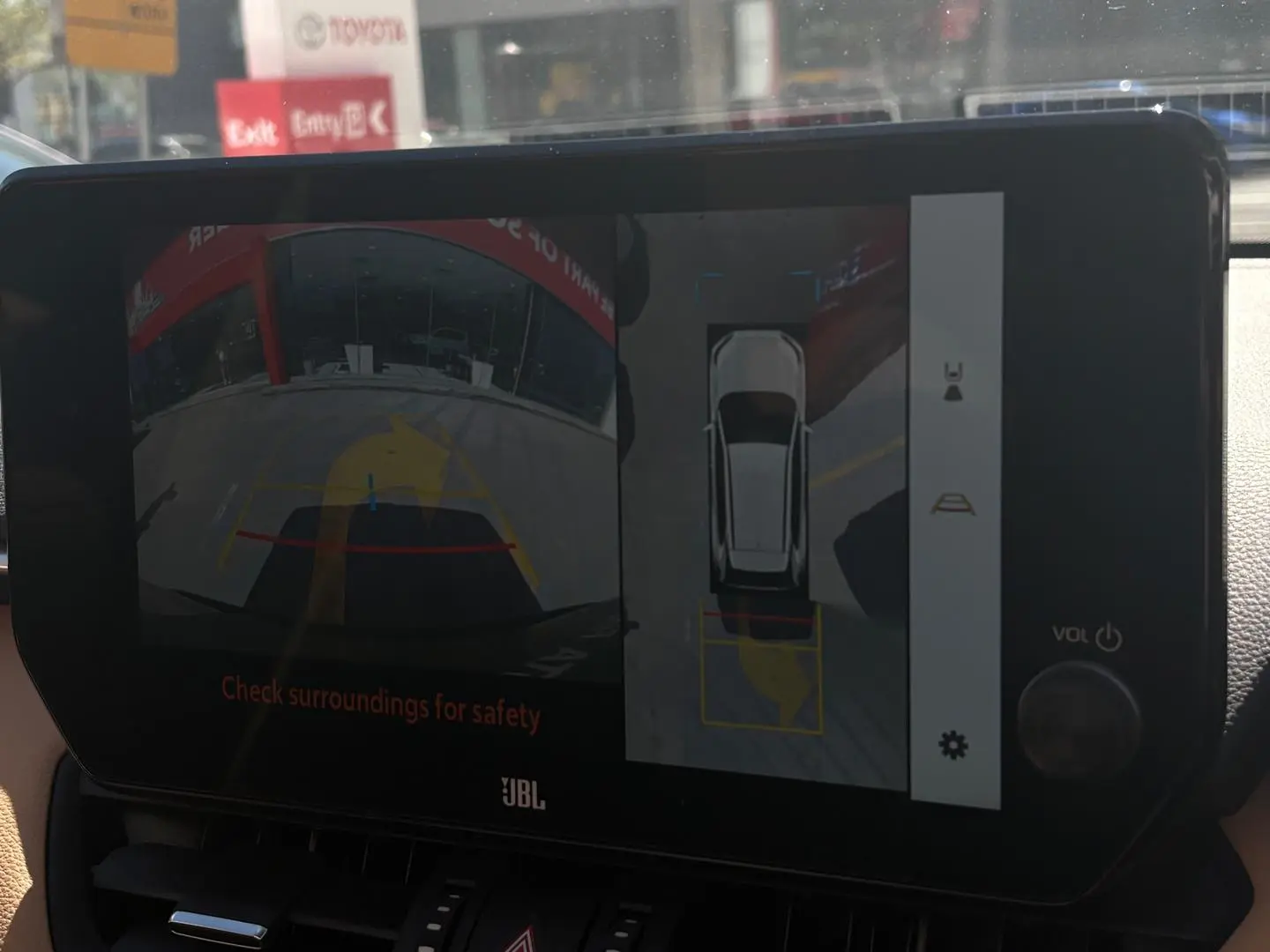 2023 Toyota RAV4 Gallery Image 15