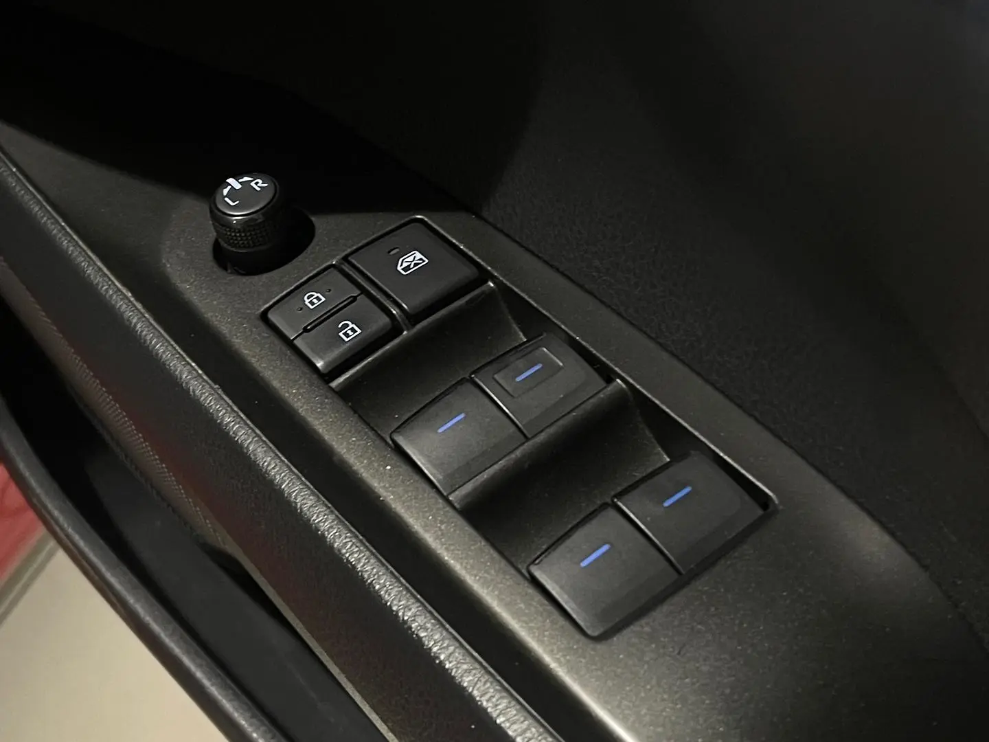 2021 Toyota Camry Gallery Image 15
