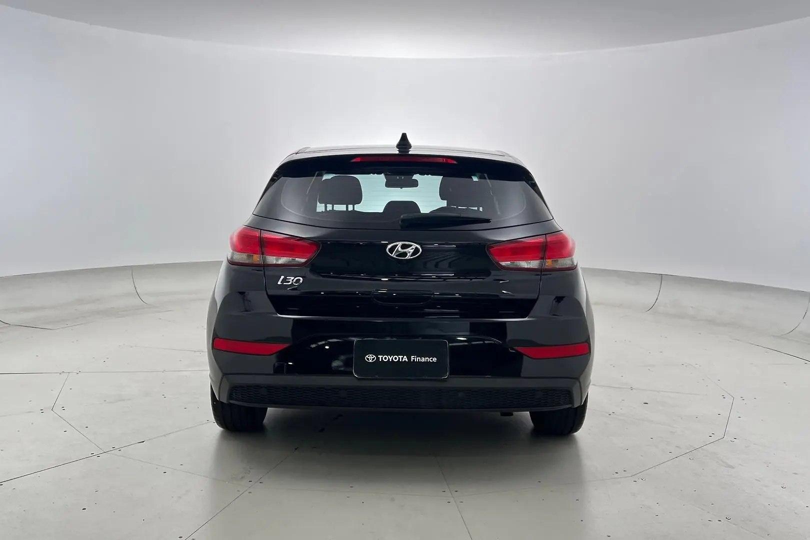 2021 Hyundai i30 Gallery Image 7