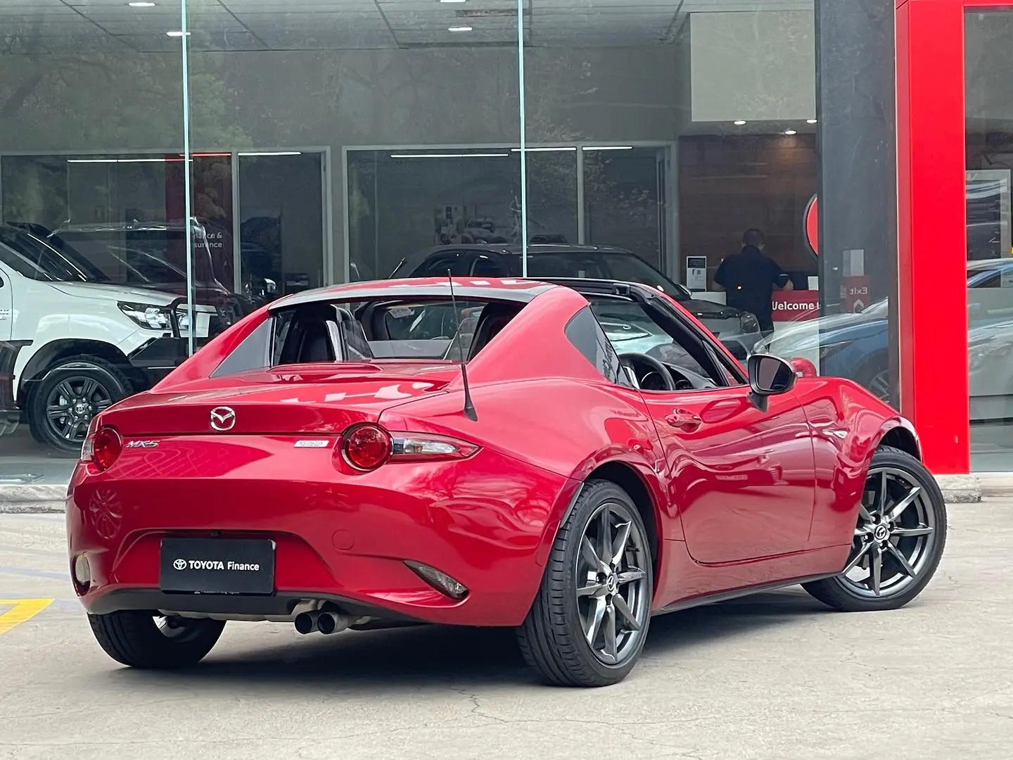 2017 Mazda MX-5 Gallery Image 9