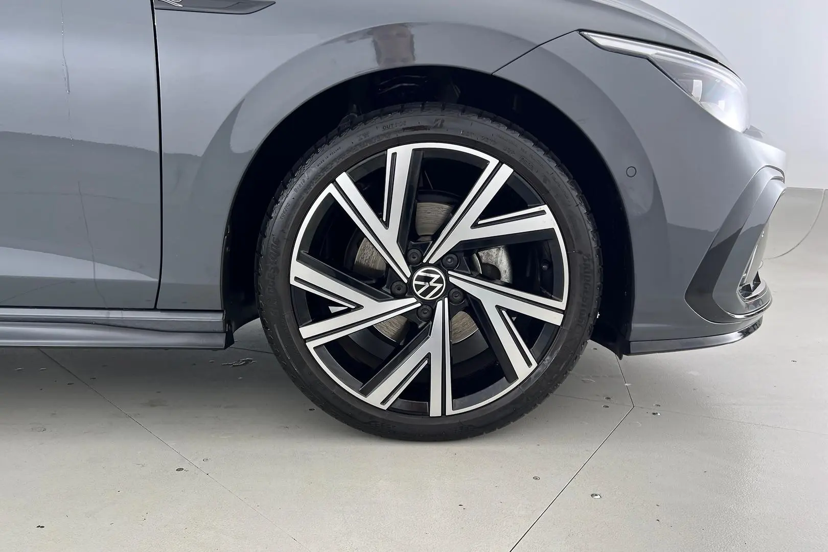 2023 Volkswagen Golf Gallery Image 12