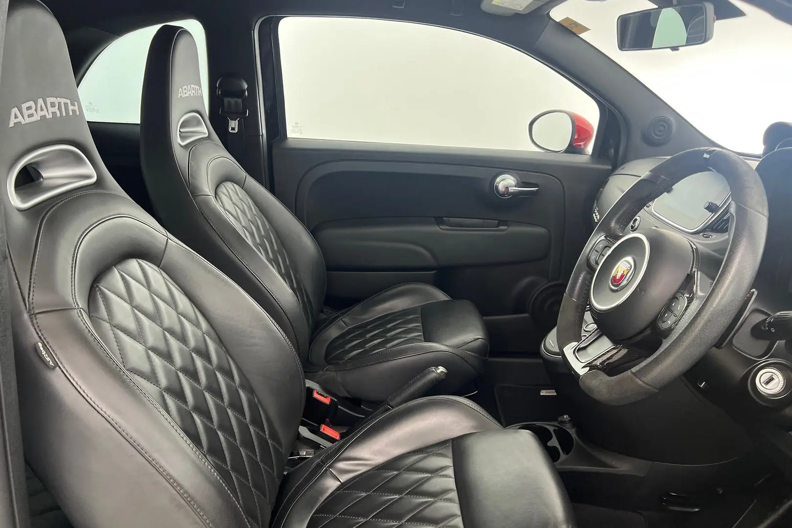 2021 Abarth 595 Gallery Image 11
