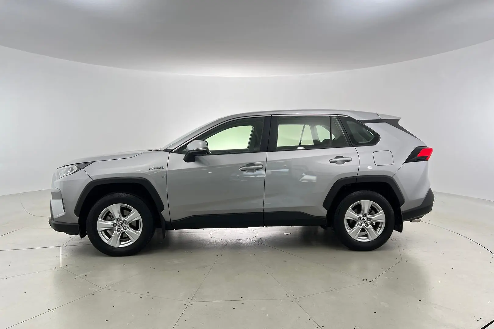 2021 Toyota RAV4 Gallery Image 7