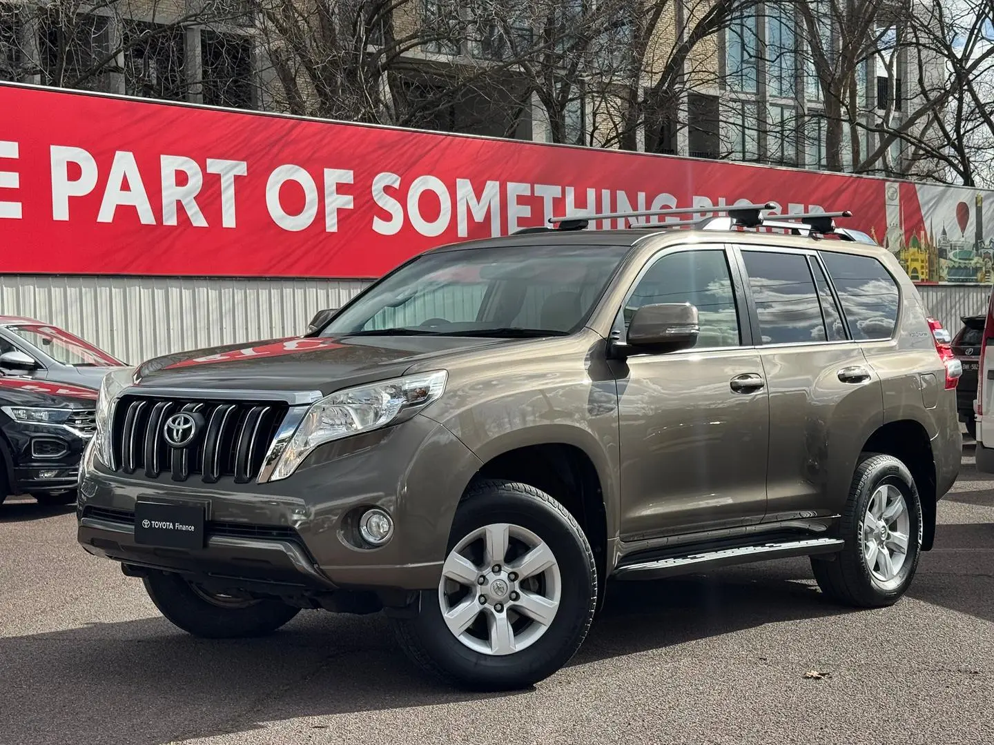2014 Toyota Landcruiser Prado Gallery Image 10