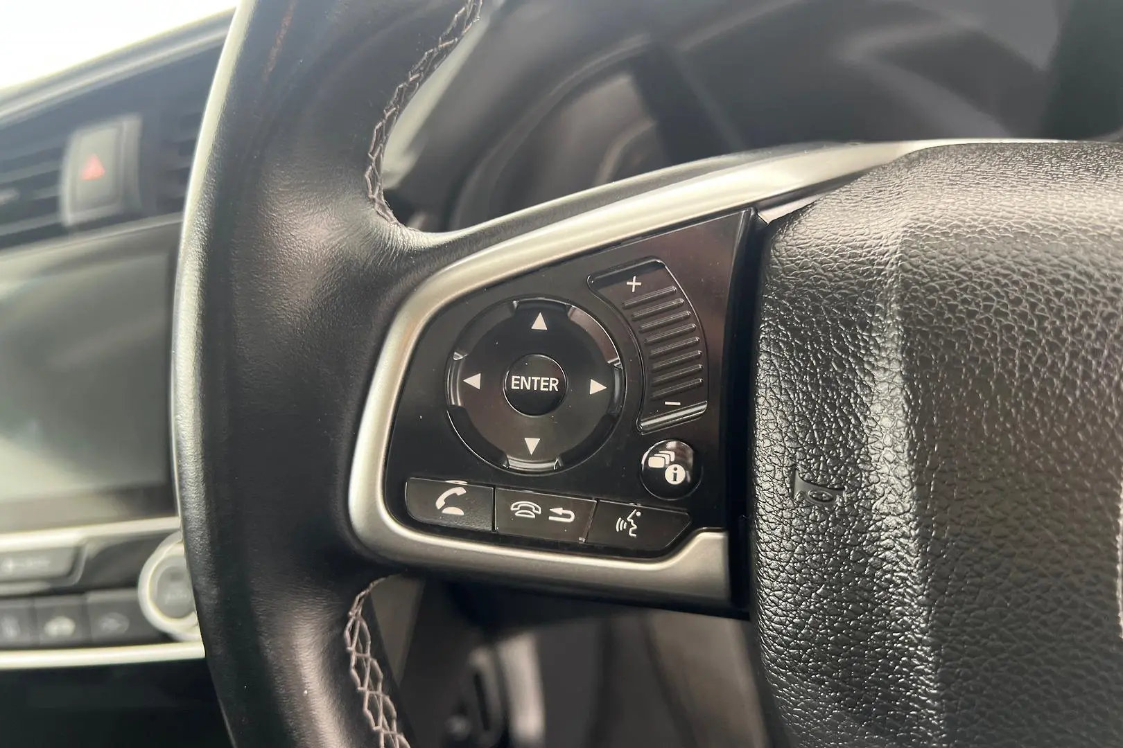 2018 Honda Civic Gallery Image 16