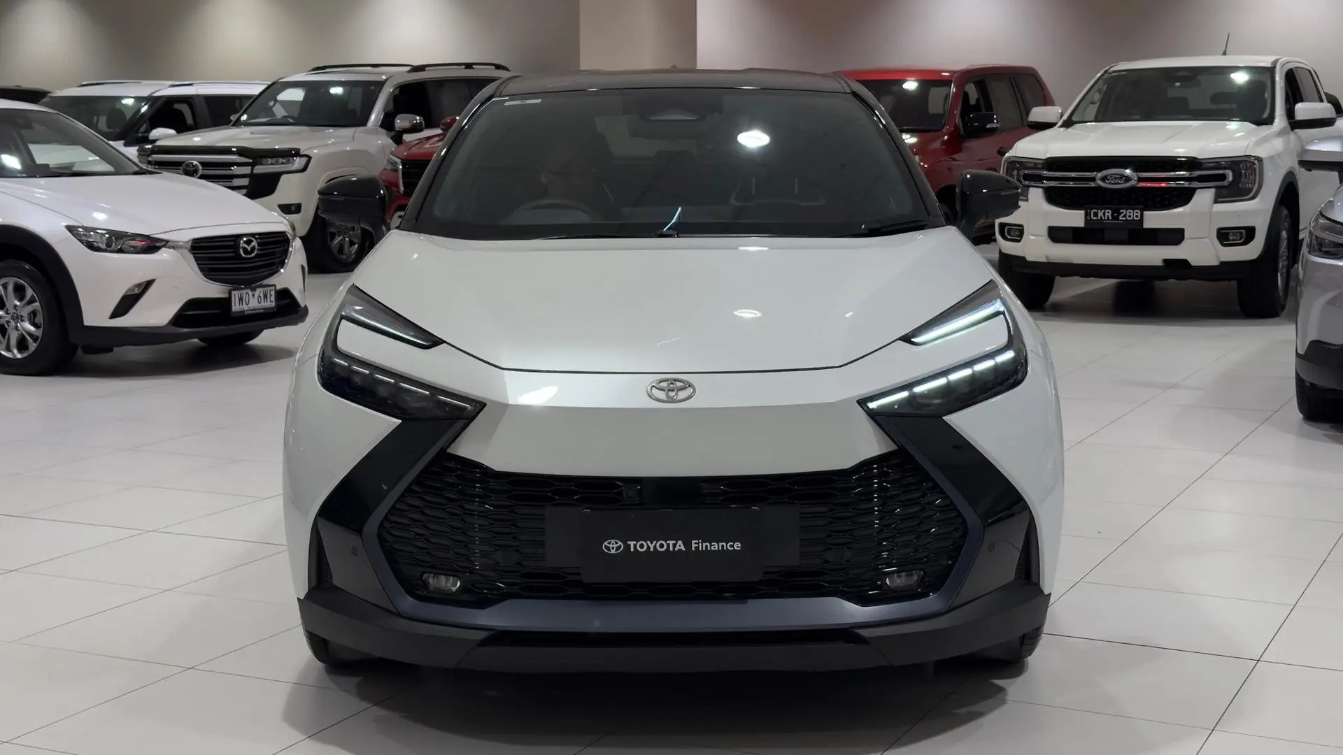 2024 Toyota C-HR Gallery Image 4